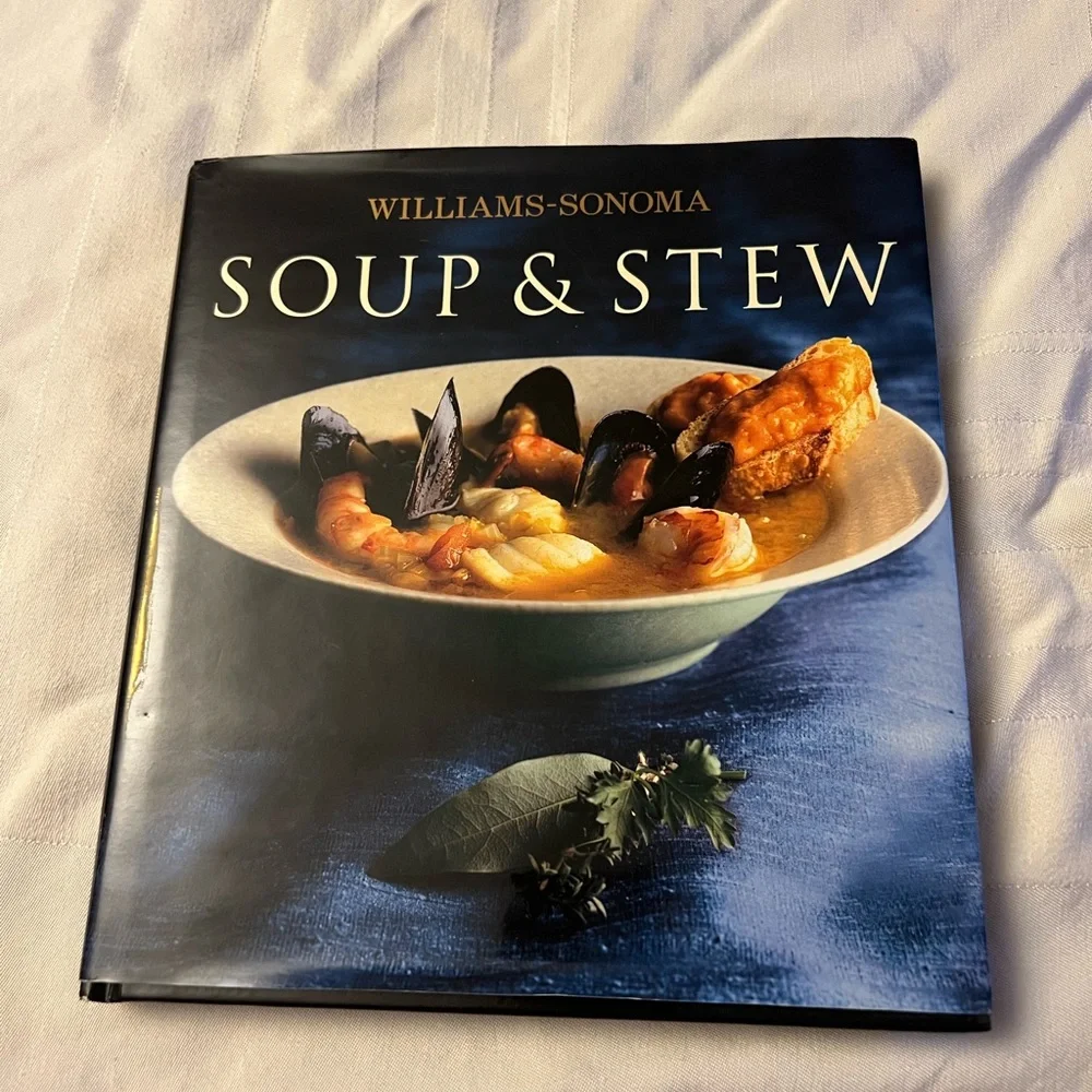 Williams Sonoma Soup & Stew Cookbook - Blue and White Cover
